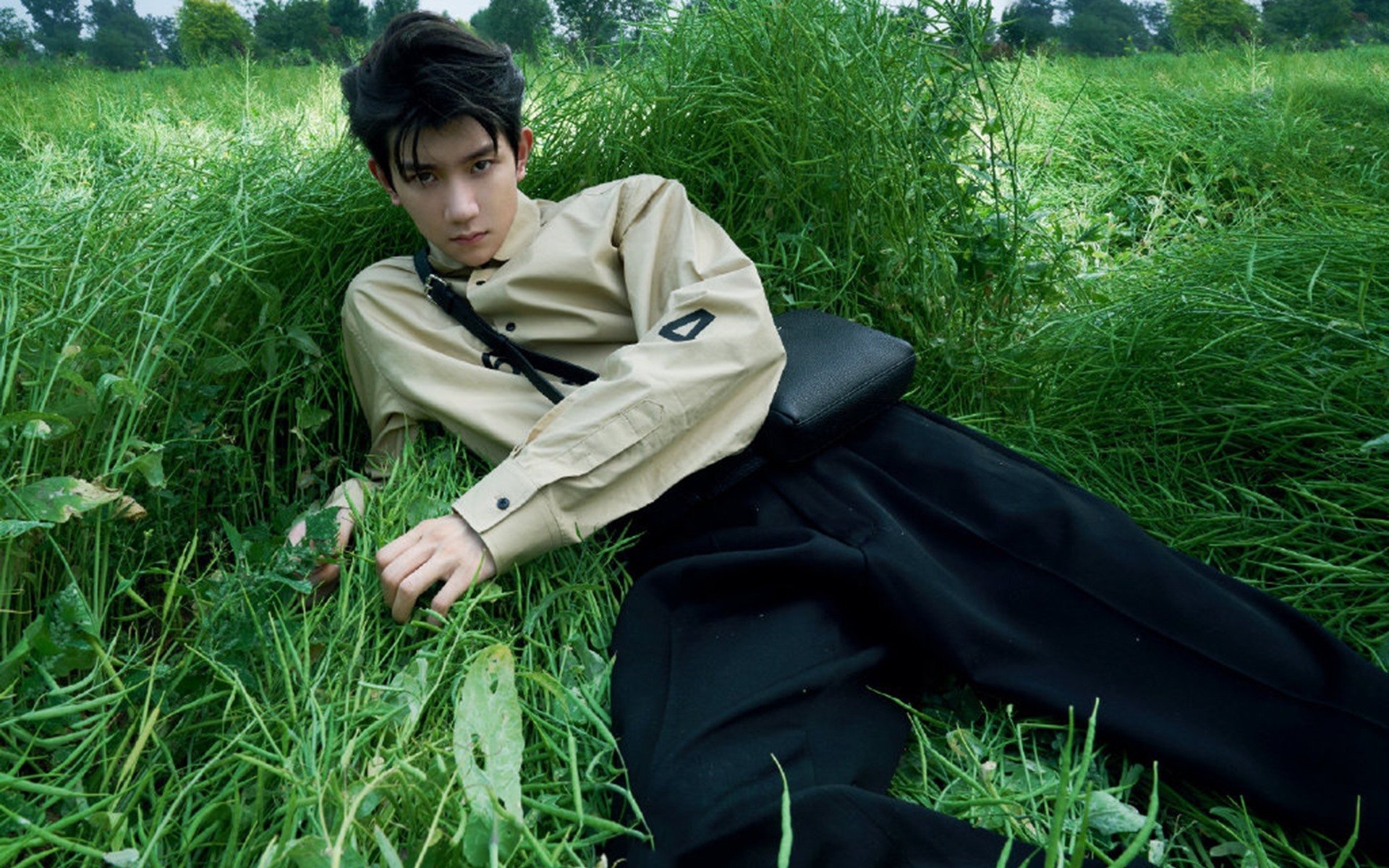 英超VAR判罚中语义理解辅助技术的应用与局限，足球var裁判有几个